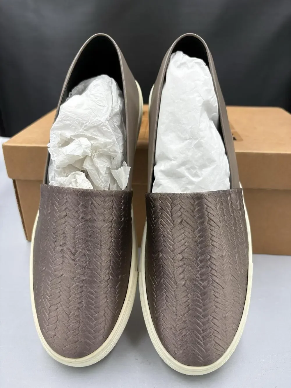 L'AGENCE Skate Shoe Embossed Womens EU 38 US 8 Beige Leather Slip On SS15-01